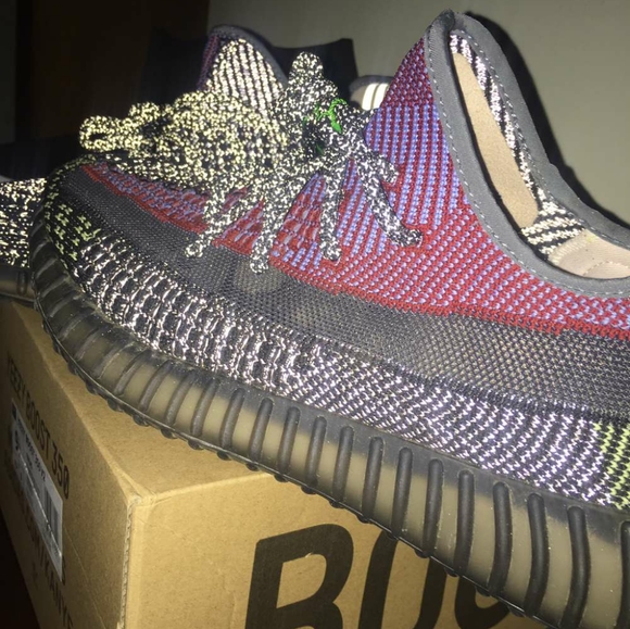 Yeezy 350 v2
